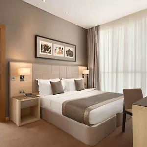 Hotel Tryp By Wyndham Center ****